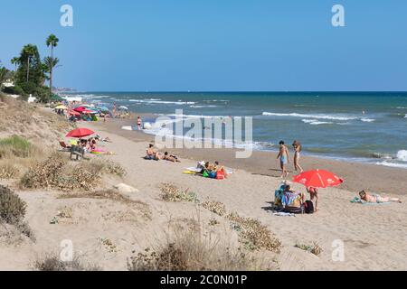 Plage de Los Monteros près de Marbella, Costa del sol, province de Malaga, Andalousie, Espagne. Banque D'Images