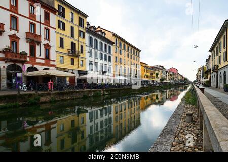 Milan, Italie: 11 juin 2020: Vue panoramique du quartier vide Naviglio Grande de Milan après verrouillage. Banque D'Images