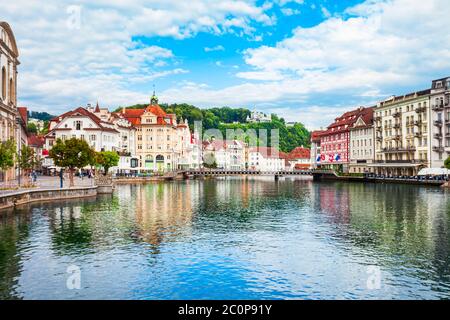 Reuss et Lucerne ou Zürich city centre view, Suisse centrale Banque D'Images