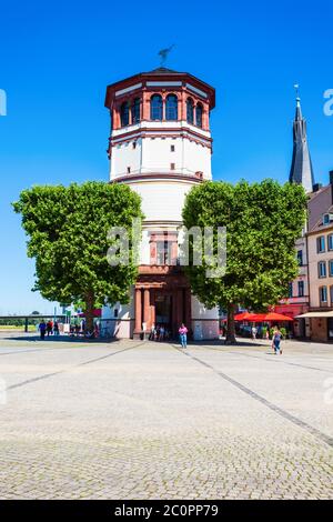 Urbangut tour du château en vieille ville vieille ville de Dusseldorf city en Allemagne Banque D'Images