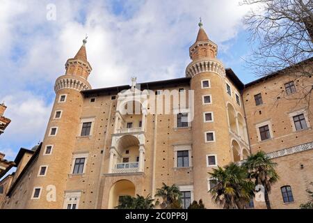 URBINO, ITALIE - 3 JANVIER 2019. Palazzo Ducale (Palais Ducal), devenu un musée, à Urbino. Région des Marches, Italie Banque D'Images