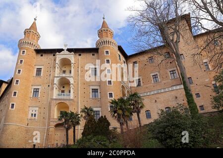 URBINO, ITALIE - 3 JANVIER 2019. Palazzo Ducale (Palais Ducal), devenu un musée, à Urbino. Région des Marches, Italie Banque D'Images