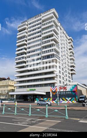 L'hôtel Holiday Inn sur Brighton Seafront UK Banque D'Images