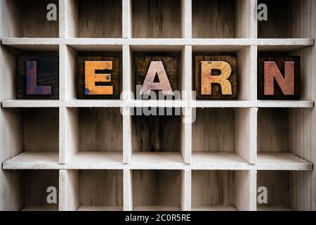 Apprendre concept Type de typographie en bois dans tiroir Banque D'Images