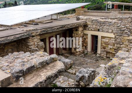 Palais de Knossos, Crète / Grèce. Vue sur les ruines du site archéologique de Knossos dans la ville d'Héraklion Banque D'Images