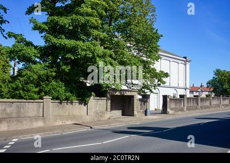 Abri en béton à l'extérieur de Woodbourne House sur Woodbourne Road, Douglas, Isle of Man Banque D'Images