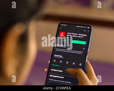 Assam, inde - 8 mai 2020 : Airtel remercie l'application, pour la recharge, la facture, la banque, la télévision en direct Banque D'Images