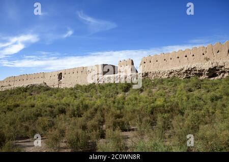 L'Ouzbékistan. Khiva. Ancien mur de la ville. Banque D'Images