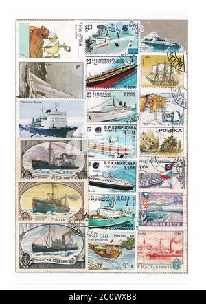 Un ensemble de timbres qui dédie à différents types de navires de l'âge ancien à l'âge moderne. Banque D'Images