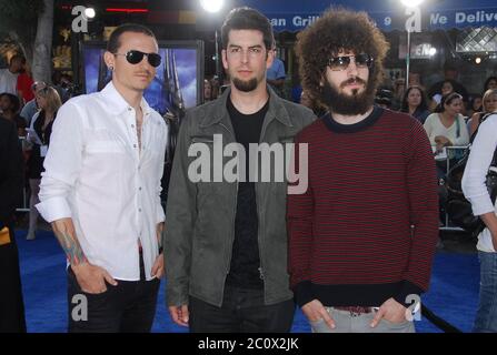 Linkin Park à la première de 'Transformerss' à Los Angeles, au Mann Village Theatre de Los Angeles, CA. L'événement a eu lieu le mercredi 27 juin 2007. Photo par: SBM / PictureLux - référence du fichier # 34006-7469SBMPLX Banque D'Images