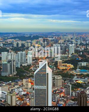 Kuala Lumpur au crépuscule Banque D'Images