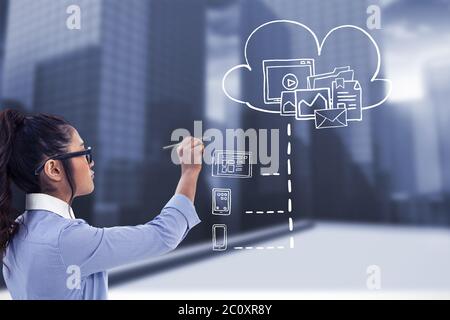 Composite image of businesswoman holding disposable cup et à la recherche au mur avec des notes Banque D'Images