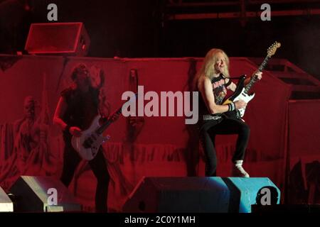 RIO DE JANEIRO, 22.09.2013: Iron Maiden se produit au Sunset Stage of Rock à Rio V à Rio de Janeiro (Néstor J. Beremnum / Alamy News) Banque D'Images