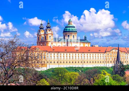 Abbaye de Melk - Abbaye bénédictine au-dessus de la ville de Melk, en Basse-Autriche, célèbre pour ses croisières sur le Danube Banque D'Images