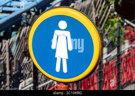 Symbole toilettes ou toilettes pour femmes ou toilettes ou toilettes pour femmes Banque D'Images