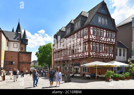 Francfort-sur-le-main, Allemagne - juin 2020 : ancienne maison traditionnelle à colombages dans le centre historique de Francfort Banque D'Images