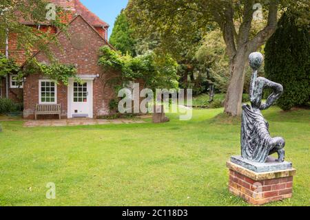 Art surréaliste à la ferme Farley, maison de Lee Miller Banque D'Images