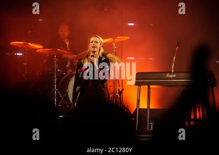 Aarhus, Danemark. 1er septembre 2019. La chanteuse, auteur-compositeur et musicien danois Tina Dickow donne un concert au Musikhuset à Aarhus. (Photo: Gonzales photo - Morten Kjaear). Banque D'Images