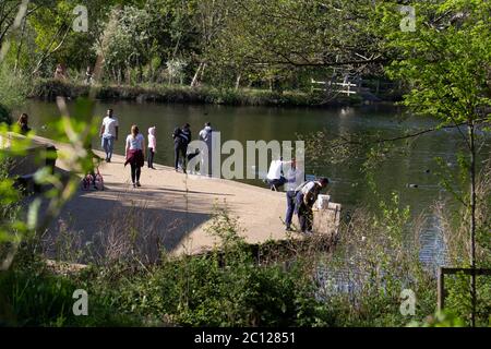 L'été au lac HIghams Park, Londres, Royaume-Uni Banque D'Images