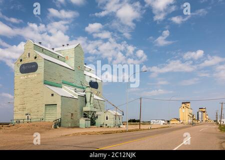 Silos à grains, Milk River, Alberta, Canada Banque D'Images