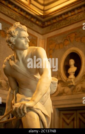 David sculpture de Bernini à l'intérieur de la galerie Borghèse, Rome. Banque D'Images