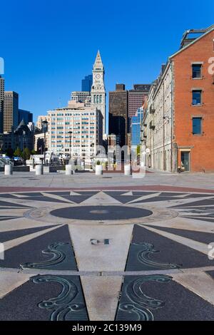 Boussole sur Long Wharf, Boston, Massachusetts, USA Banque D'Images