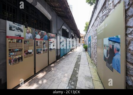 Hanoï Vietnam 20 août 2019 : exposition à la prison de Hoa Lo à Hanoi, également connue sous le nom de "Hilton de Hanoi" parmi les prisonniers de guerre américains Banque D'Images