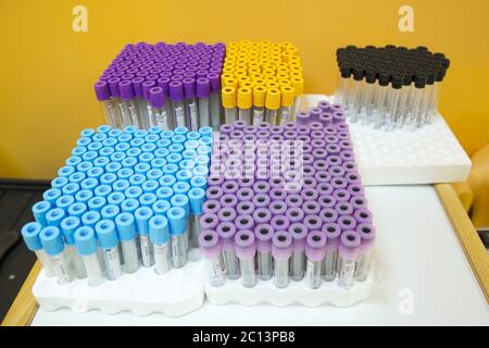 Vider les tubes médicaux d'examen sanguin Banque D'Images