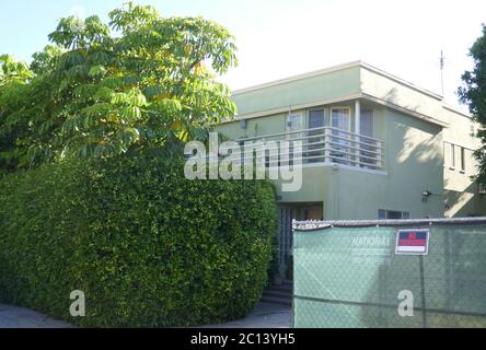 West Hollywood, Californie, Etats-Unis 13 juin 2020 UNE vue générale de l'atmosphère de résidence de l'actrice Agnes Ayers au 843 North Alfred Street le 13 juin 2020 à West Hollywood, Californie, Etats-Unis. Photo par Barry King/Alay stock photo Banque D'Images