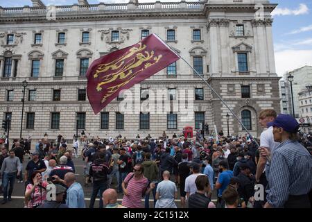 Les militants d'extrême droite, Black Life Matter Banque D'Images