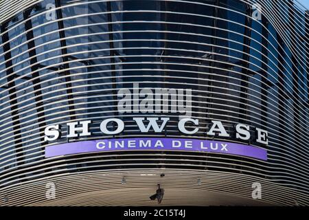 Présentez le panneau Cinema de lux à West Quay, Southampton Banque D'Images