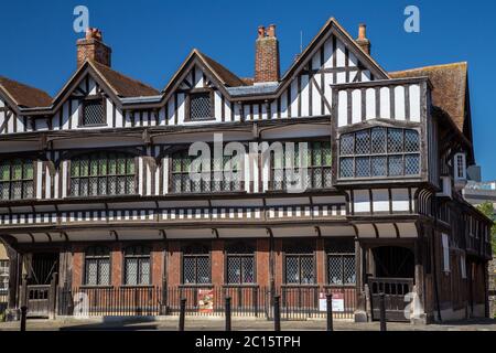 Tudor House, un bâtiment historique médiéval du XVe siècle à pans de bois et une attraction touristique à Southampton, Royaume-Uni Banque D'Images