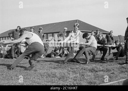 Journée sportive, base navale, 1981 septembre, Ile de Borkum, Basse-Saxe, Allemagne Banque D'Images