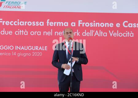 Frosinone, Italie - 14 juin 2020: Le Président de la région Latium Nicola Zingaretti lors du discours pour le voyage inaugural de la Frecciarossa Milano Centrale - Napoli Centrale via Frosinone / Cassino Banque D'Images
