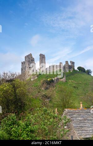 Avis de Corfe Castle dans le Dorset, Angleterre, RU Banque D'Images