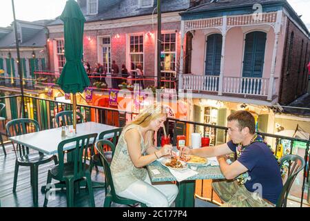 New Orleans Louisiana, French Quarter, Bourbon Street, Johnny White's Pub & Grill, restaurant restaurants repas café cafés, dîner, boissons boissons boisson Banque D'Images