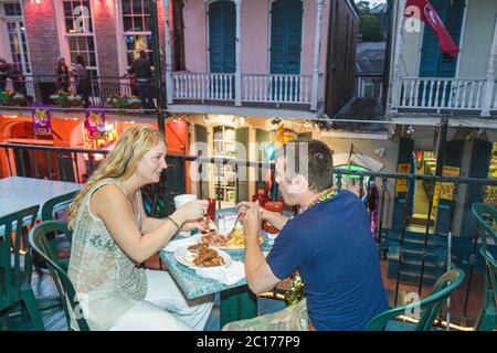 New Orleans Louisiana, French Quarter, Bourbon Street, Johnny White's Pub & Grill, restaurant restaurants repas café cafés, dîner, boissons boissons boisson Banque D'Images