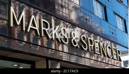 Londres, Royaume-Uni. 28 mai 2020. Boutique Marks & Spencer à Oxford Street. Crédit : Dave Rushen/SOPA Images/ZUMA Wire/Alay Live News Banque D'Images