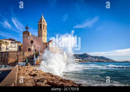 Sitges est une ville près de Barcelone en Catalogne, Espagne. Il est célèbre pour ses plages et sa vie nocturne. Banque D'Images