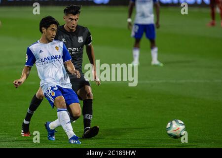 Saragosse, Espagne. 13 juin 2020. Shinji Kagawa de Real Zaragoza (23) lors du match de la Liga entre Real Zaragoza et Alcorcon à la Romareda, Espagne, le 13 juin 2020. (Photo de Daniel Marzo/Pacific Press/Sipa USA) crédit: SIPA USA/Alay Live News Banque D'Images