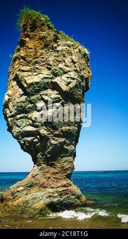 Cap Velikan , sculpture nature géante en pierre, île Sakhalin Rus Banque D'Images