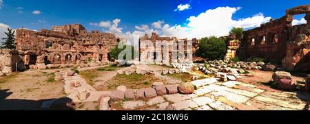 Ruines du temple Jupiter et grande cour d'Héliopolis, Baalbek, vallée de la Bekaa Liban Banque D'Images