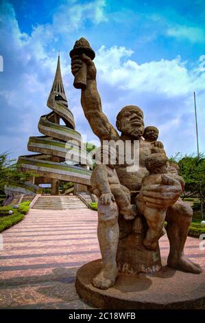 Vue extérieure sur le monument de la réunification, Yaoundé, Cameroun Banque D'Images