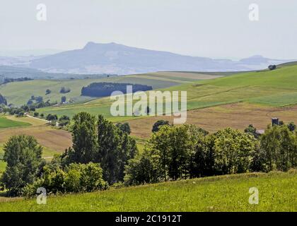 Vue sur Hohenstoffeln dans le Hegau, Bade-Wurtemberg Banque D'Images