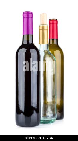 Trois bouteilles de vin isolées sur fond blanc Banque D'Images