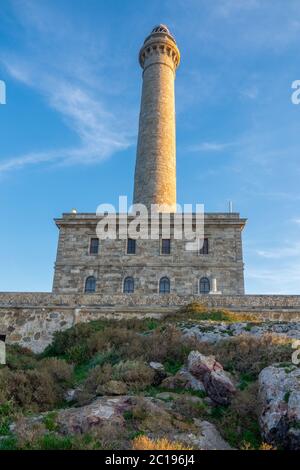 Phare de Cabo de Palos (construit en 1865) près du Manga à Mar Menor, Espagne Banque D'Images