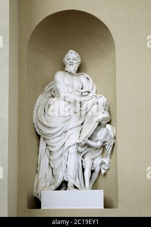 Statue de st Mathew sur Saint-stanislas et cathédrale St Ladislas à Vilnius Banque D'Images