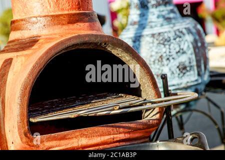 Combustion du charbon dans le barbecue Banque D'Images