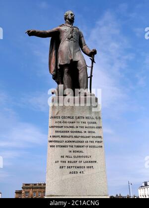 Statue de James George Smith Niell CB qui est mort au soulagement de Lucknow , Inde en 1857. Wellington Square, Ayr, Écosse, Royaume-Uni Banque D'Images