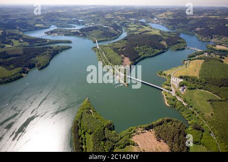 Photographie aérienne, Biggesee, barrage, Listertalsperre - barrage, Yacht-Club Lister am Biggesee, pont, Attendorn, pays aigre, Rhénanie-du-Nord-Westphalie, Allemagne, Banque D'Images